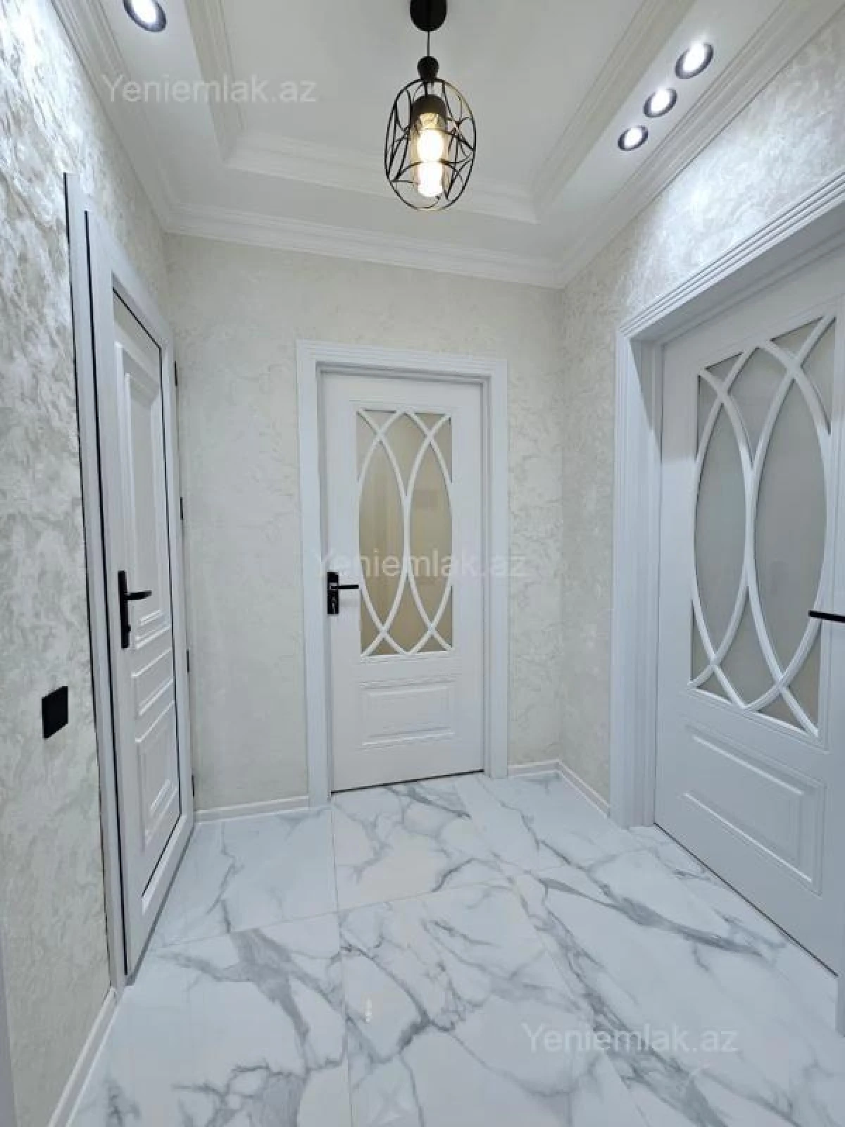 Satılır 2 otaqlı köhnə tikili 40 m²