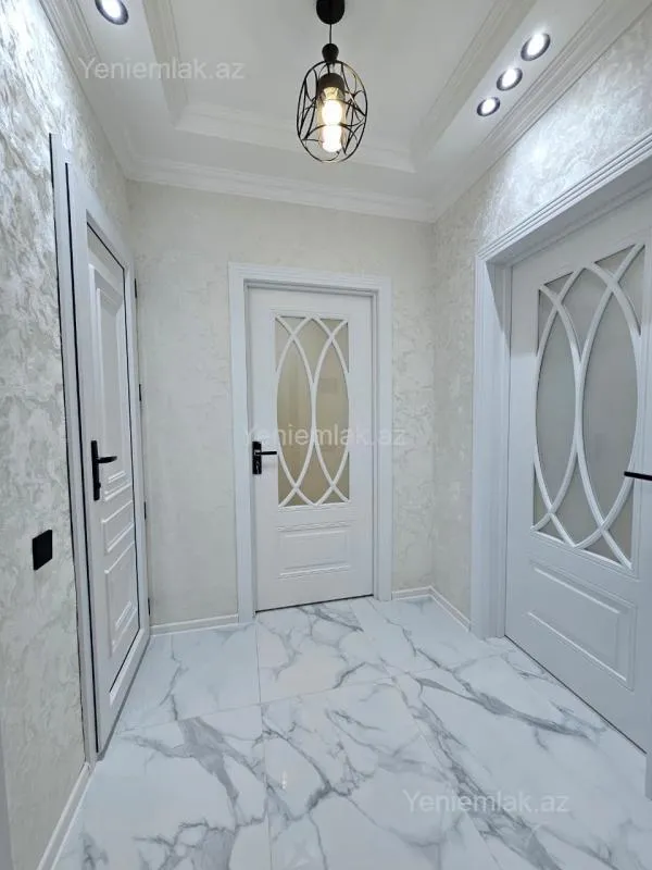 Satılır 2 otaqlı köhnə tikili 40 m²