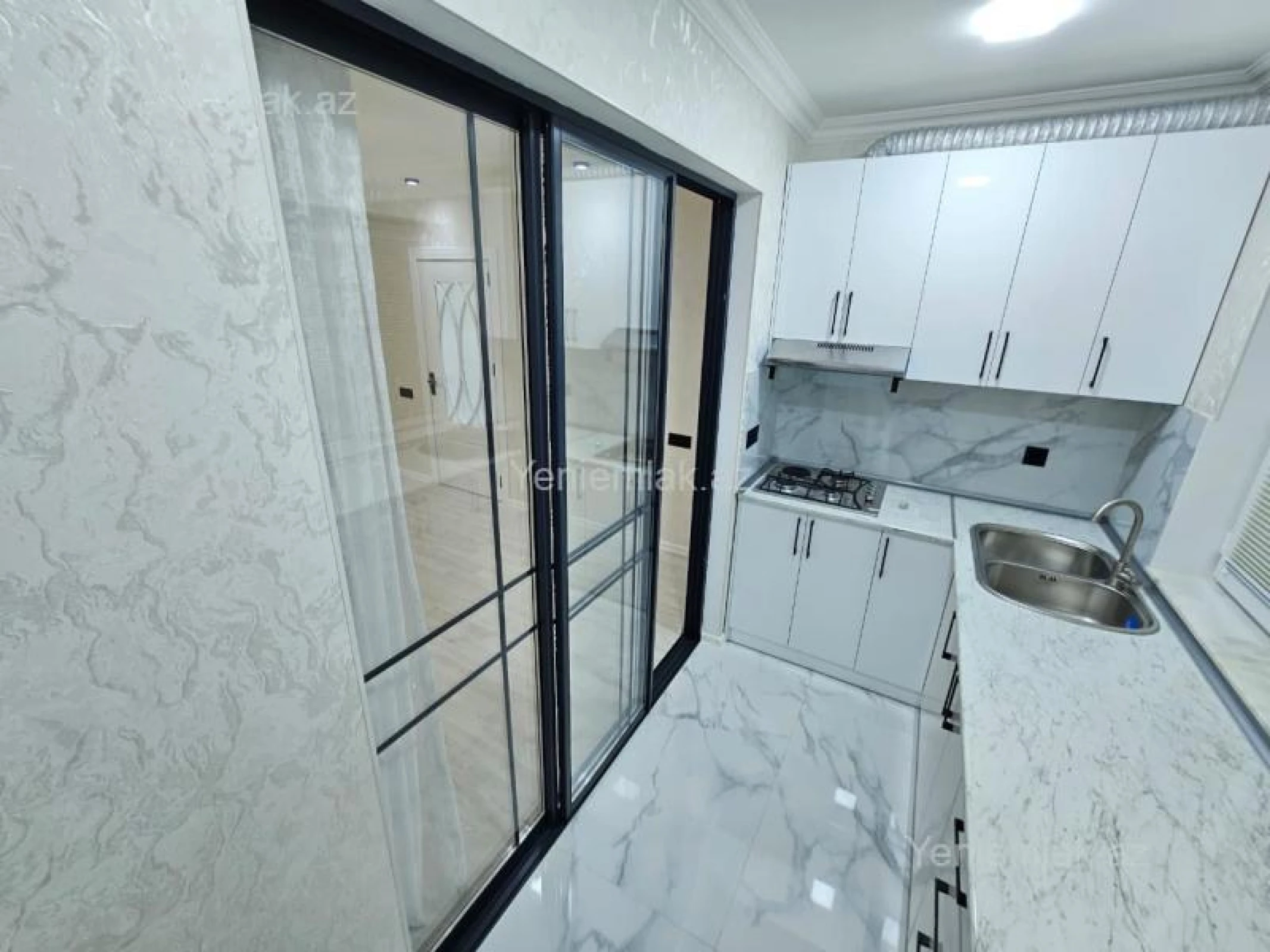 Satılır 2 otaqlı köhnə tikili 40 m²