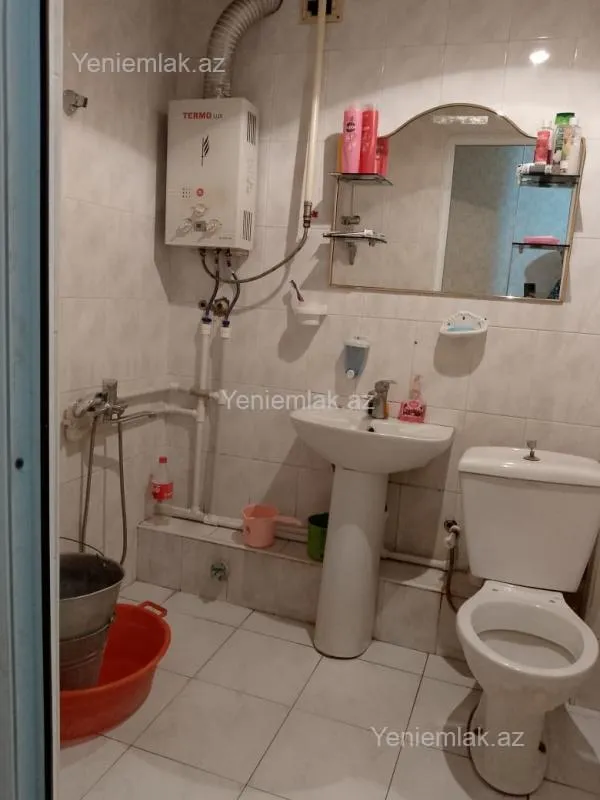 Satılır 3 otaqlı köhnə tikili 85 m²