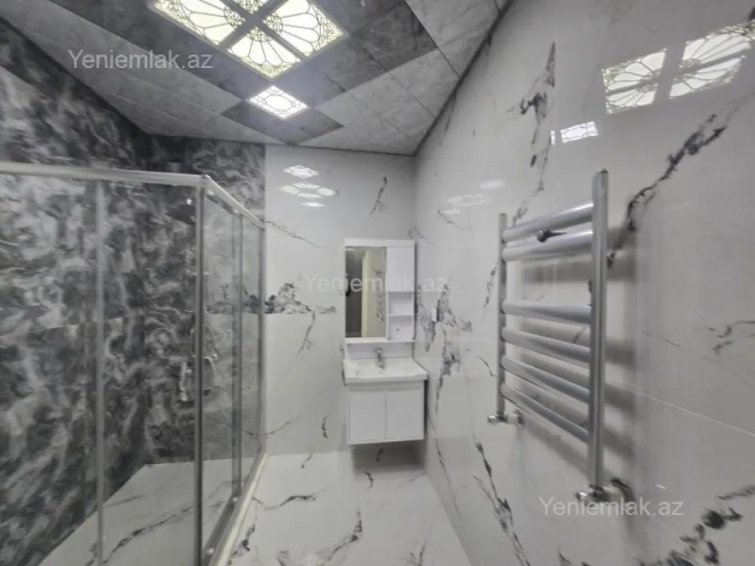 Satılır 3 otaqlı yeni tikili 126 m²