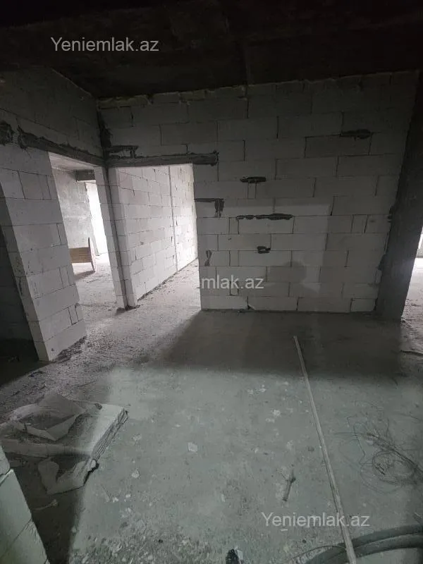 Satılır 3 otaqlı yeni tikili 125 m²