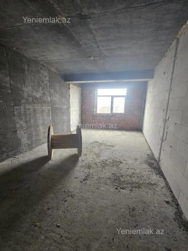 Satılır 3 otaqlı yeni tikili 125 m²