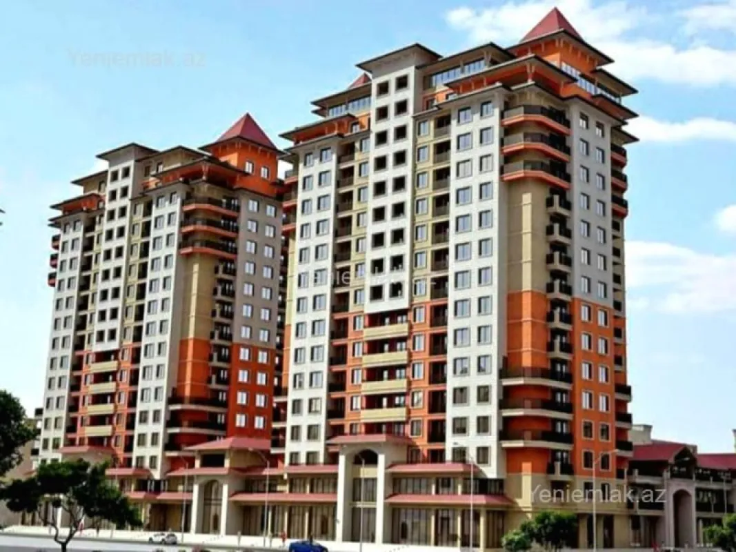 Satılır 3 otaqlı yeni tikili 125 m²