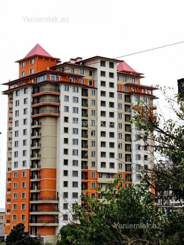Satılır 3 otaqlı yeni tikili 125 m²