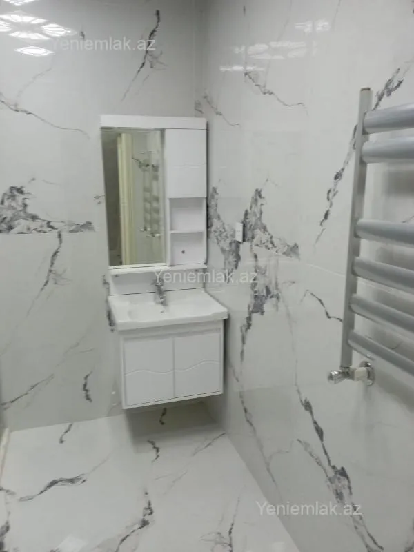Satılır 3 otaqlı yeni tikili 124 m²