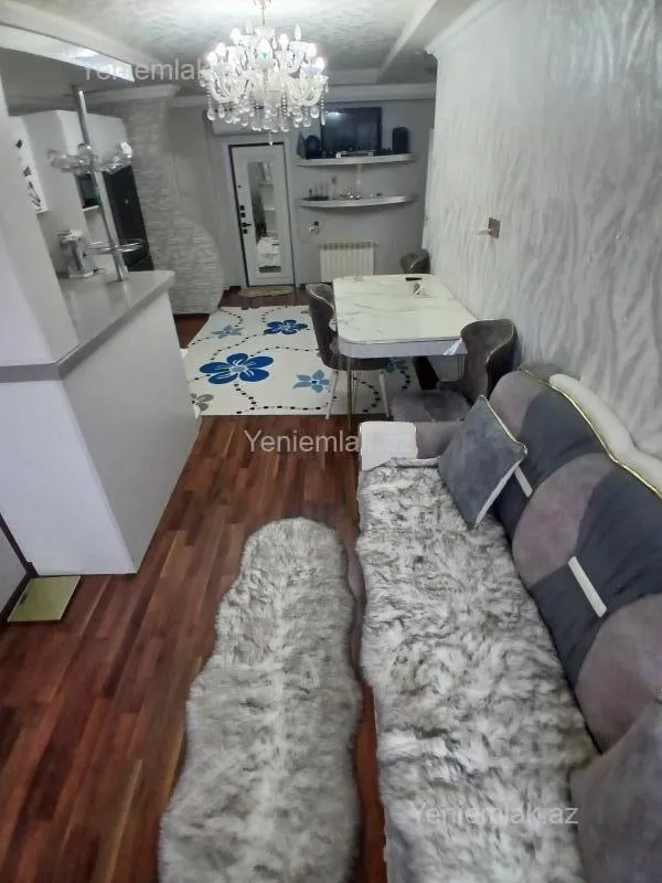 Satılır 2 otaqlı yeni tikili 50 m²