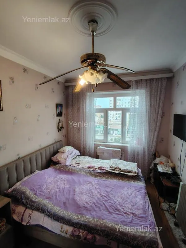 Satılır 4 otaqlı köhnə tikili 95 m²