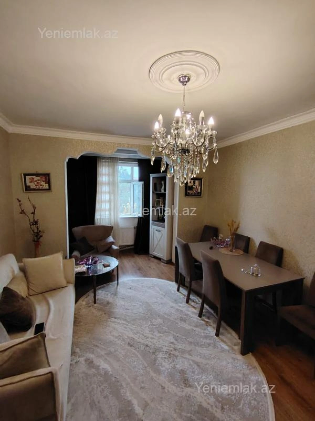 Satılır 4 otaqlı köhnə tikili 95 m²