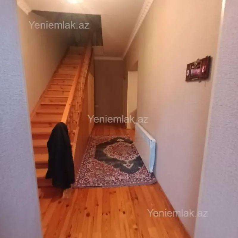 Satılır 4 otaqlı həyət evi 120 m²