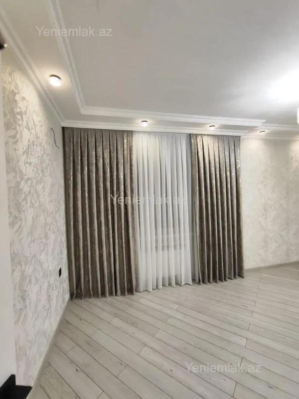 Satılır 2 otaqlı köhnə tikili 60 m²