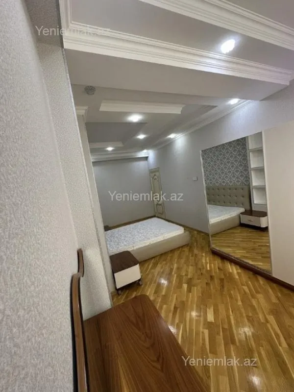 Satılır 3 otaqlı yeni tikili 90 m²