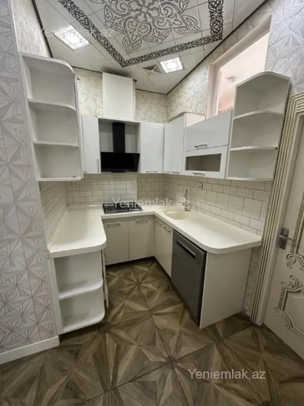 Satılır 3 otaqlı yeni tikili 90 m²