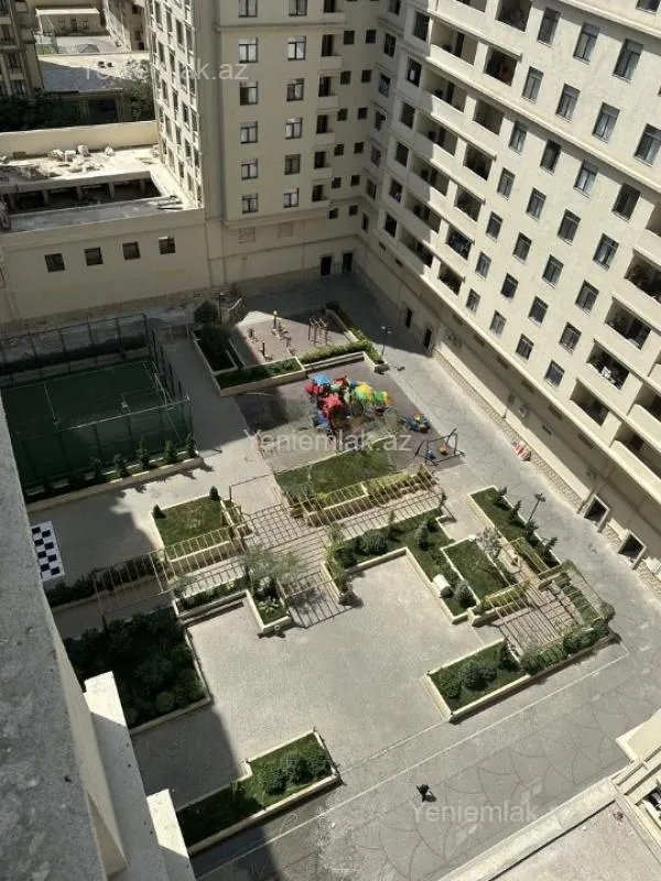 Satılır 3 otaqlı yeni tikili 90 m²