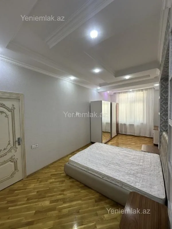 Satılır 3 otaqlı yeni tikili 90 m²