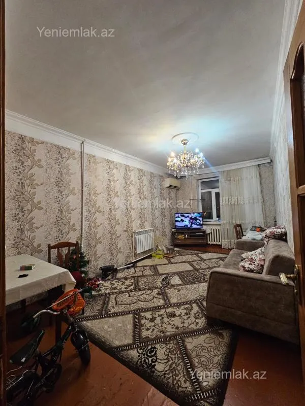 Satılır 3 otaqlı köhnə tikili 60 m²