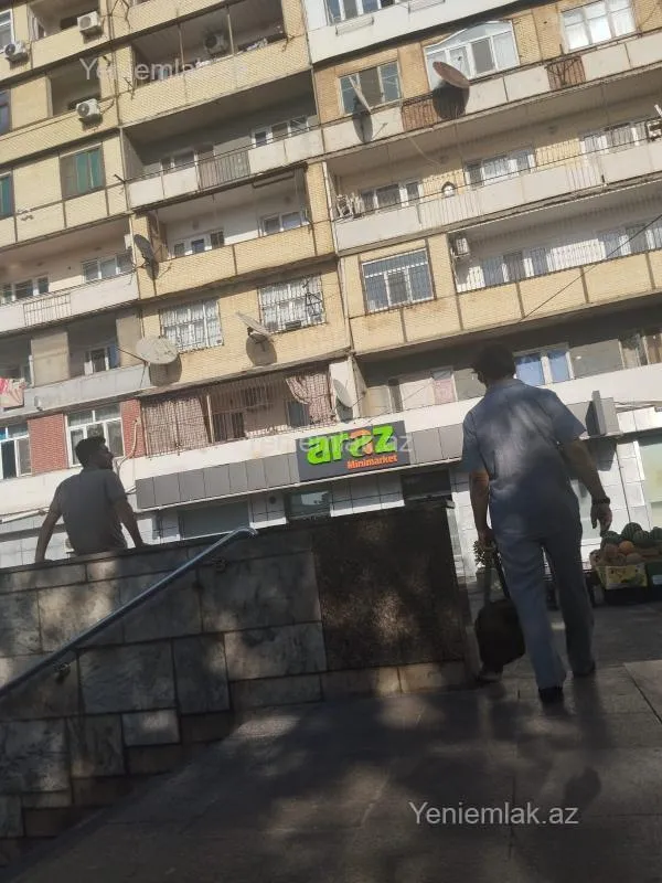 Satılır 3 otaqlı köhnə tikili 72 m²