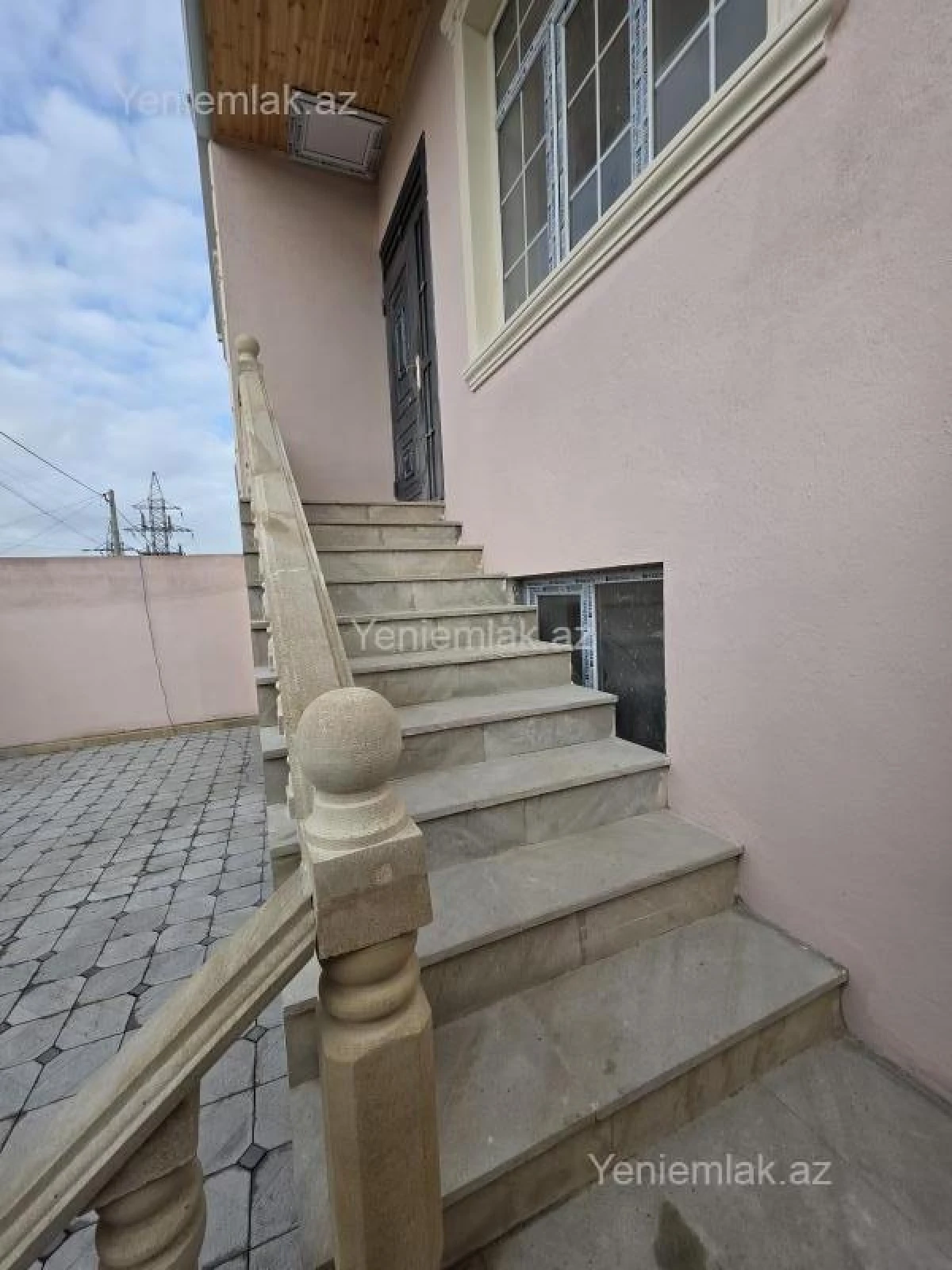 Satılır 3 otaqlı həyət evi 135 m²