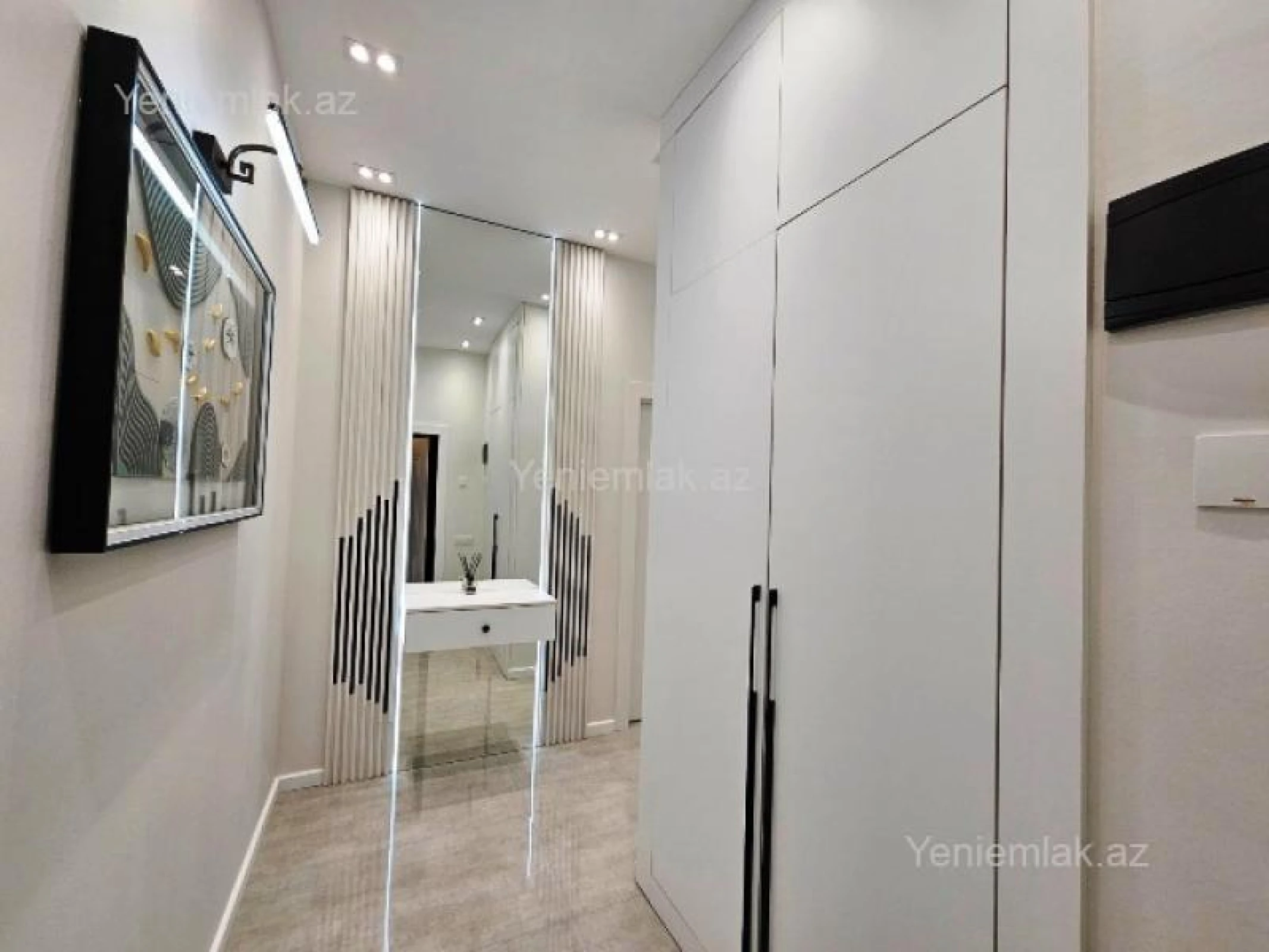 Satılır 3 otaqlı yeni tikili 81 m²