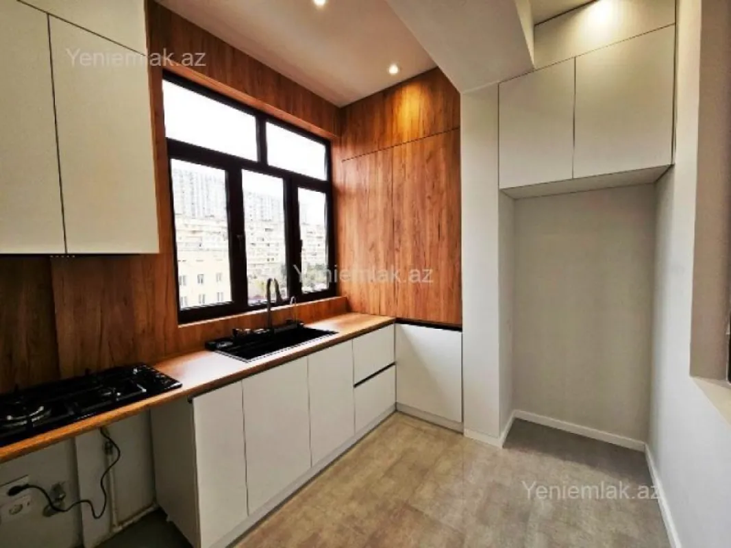 Satılır 3 otaqlı yeni tikili 81 m²