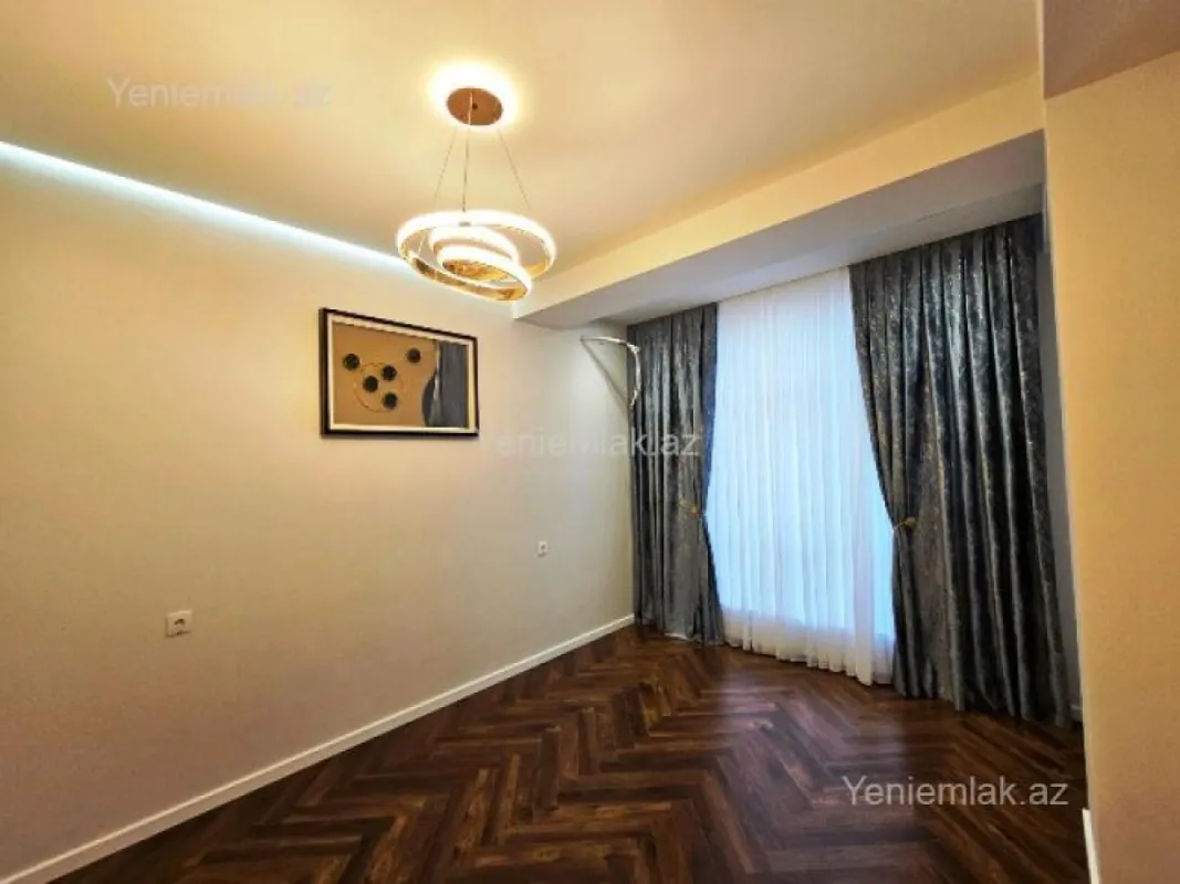 Satılır 3 otaqlı yeni tikili 81 m²