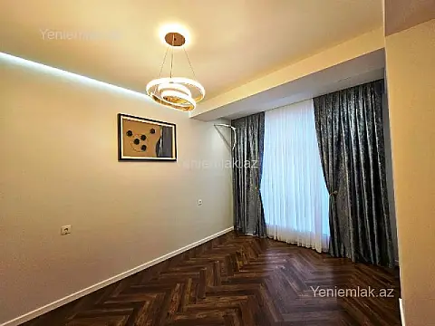 Satılır 3 otaqlı yeni tikili 81 m²