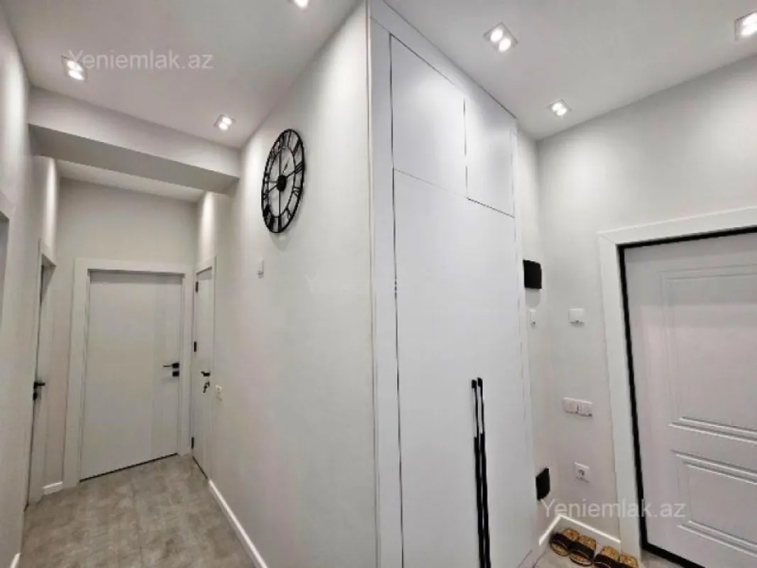 Satılır 3 otaqlı yeni tikili 81 m²