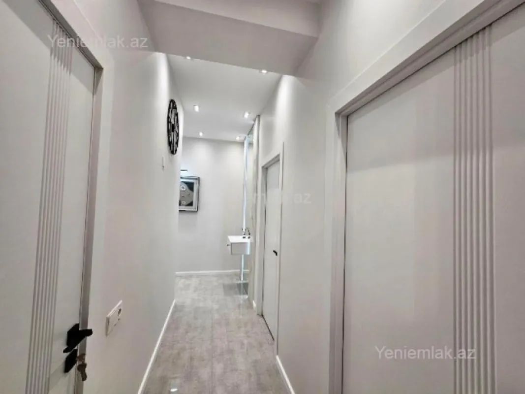 Satılır 3 otaqlı yeni tikili 81 m²