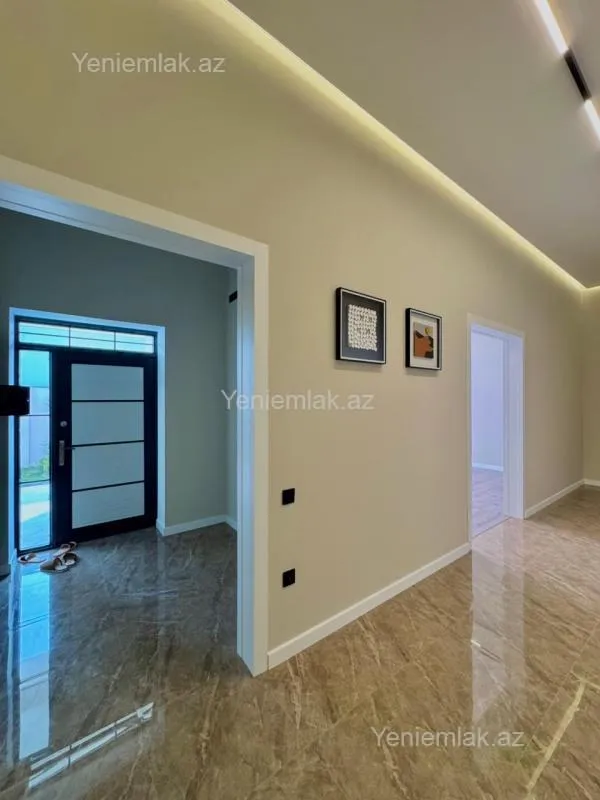 Satılır 4 otaqlı həyət evi 200 m²