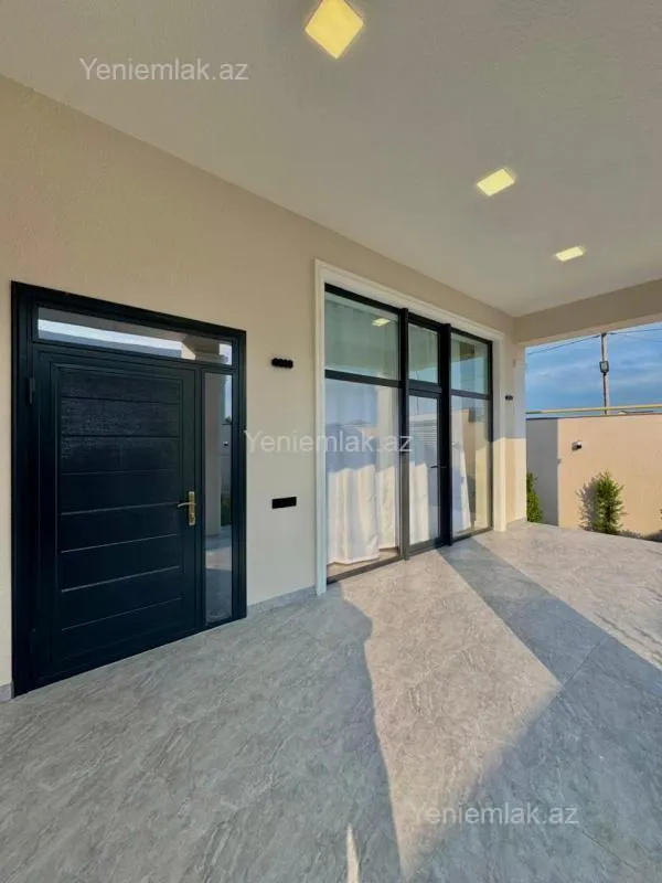 Satılır 4 otaqlı həyət evi 200 m²