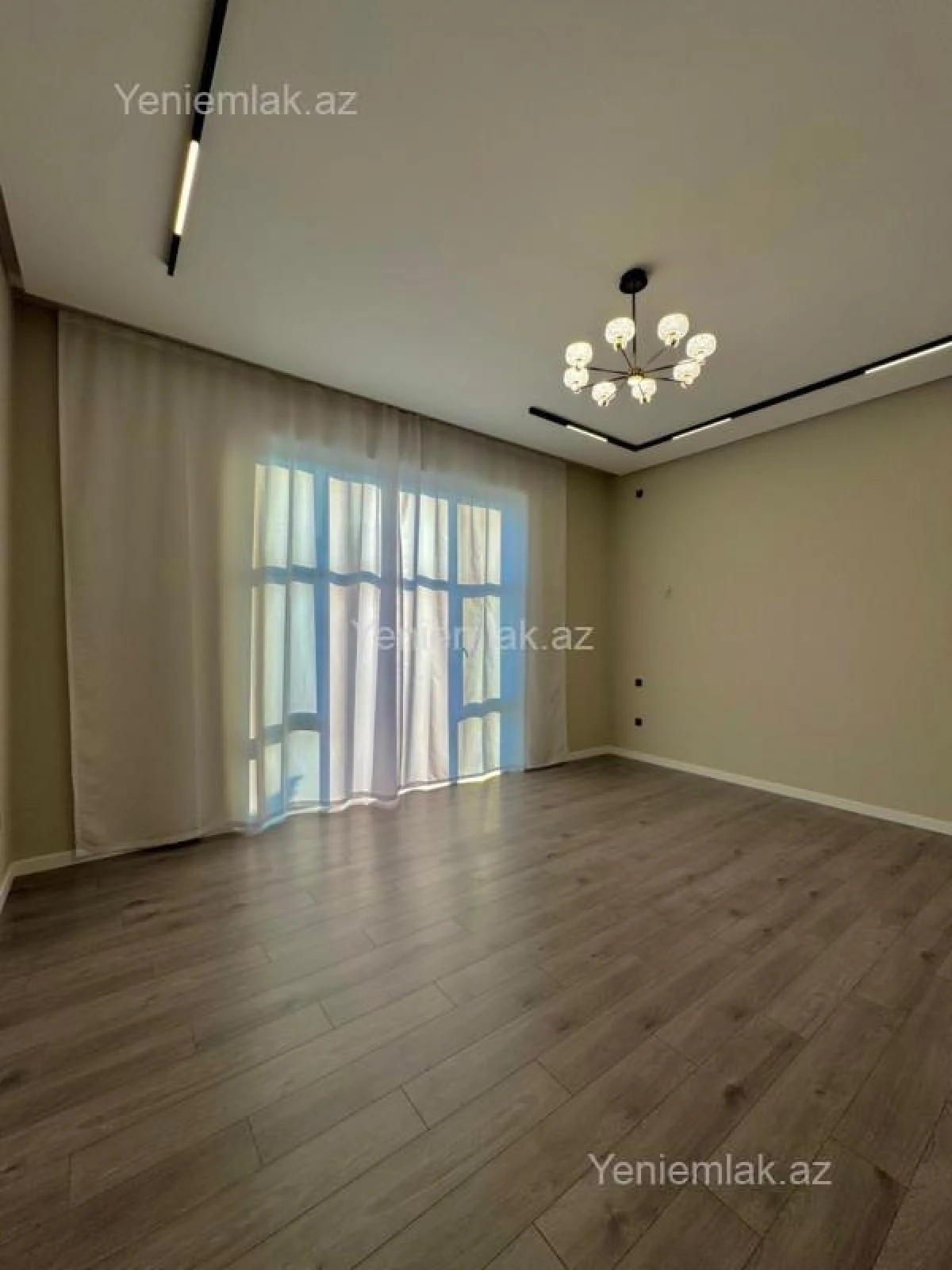 Satılır 4 otaqlı həyət evi 200 m²
