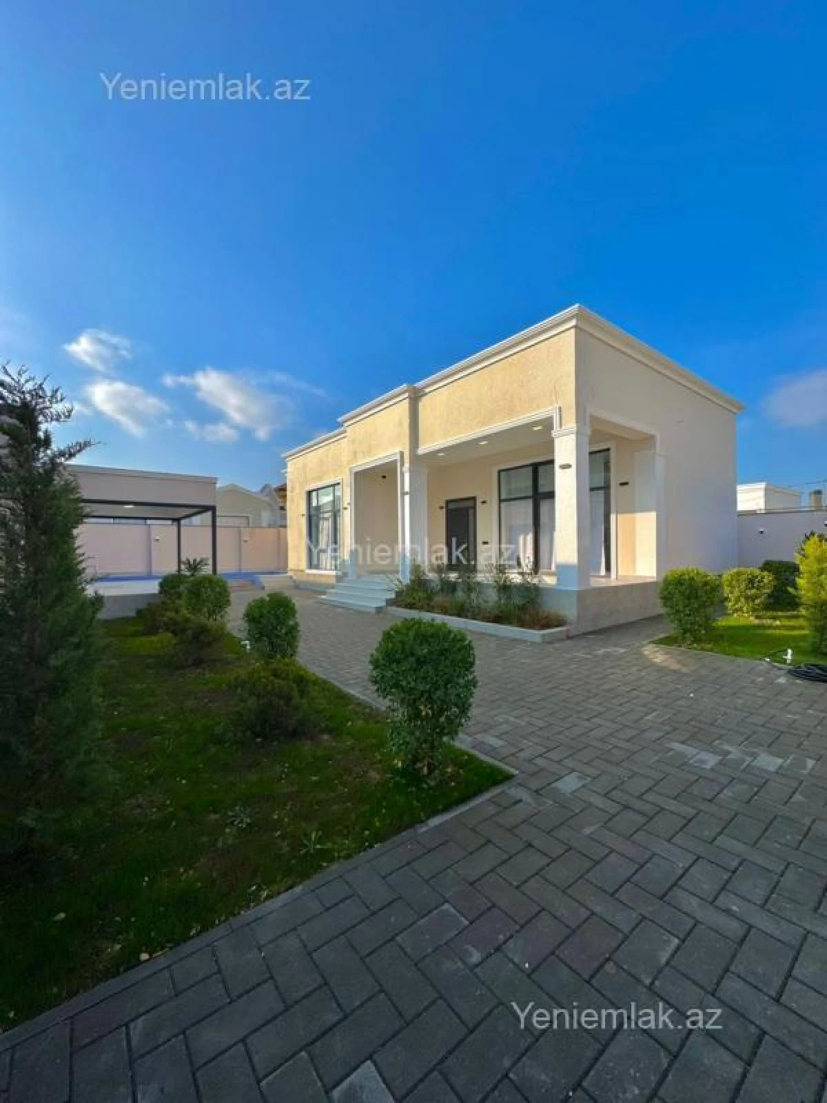 Satılır 4 otaqlı həyət evi 200 m²
