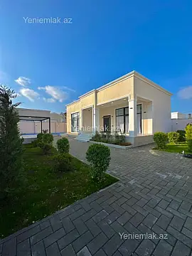 Satılır 4 otaqlı həyət evi 200 m²