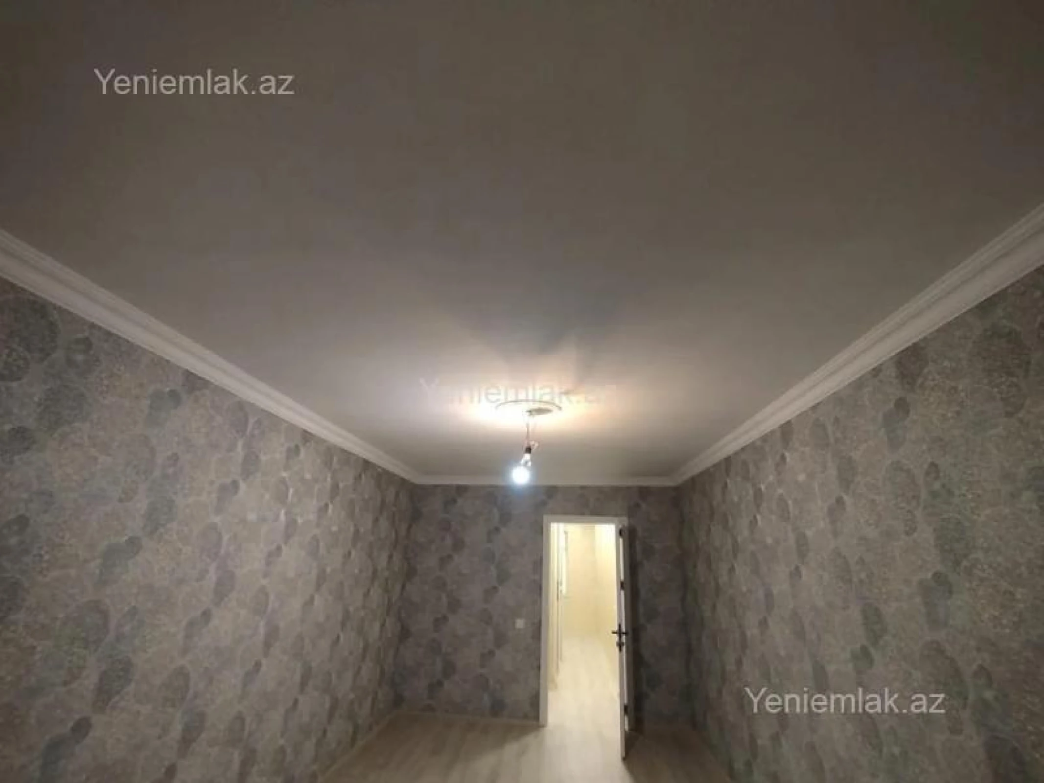Satılır 3 otaqlı köhnə tikili 76 m²