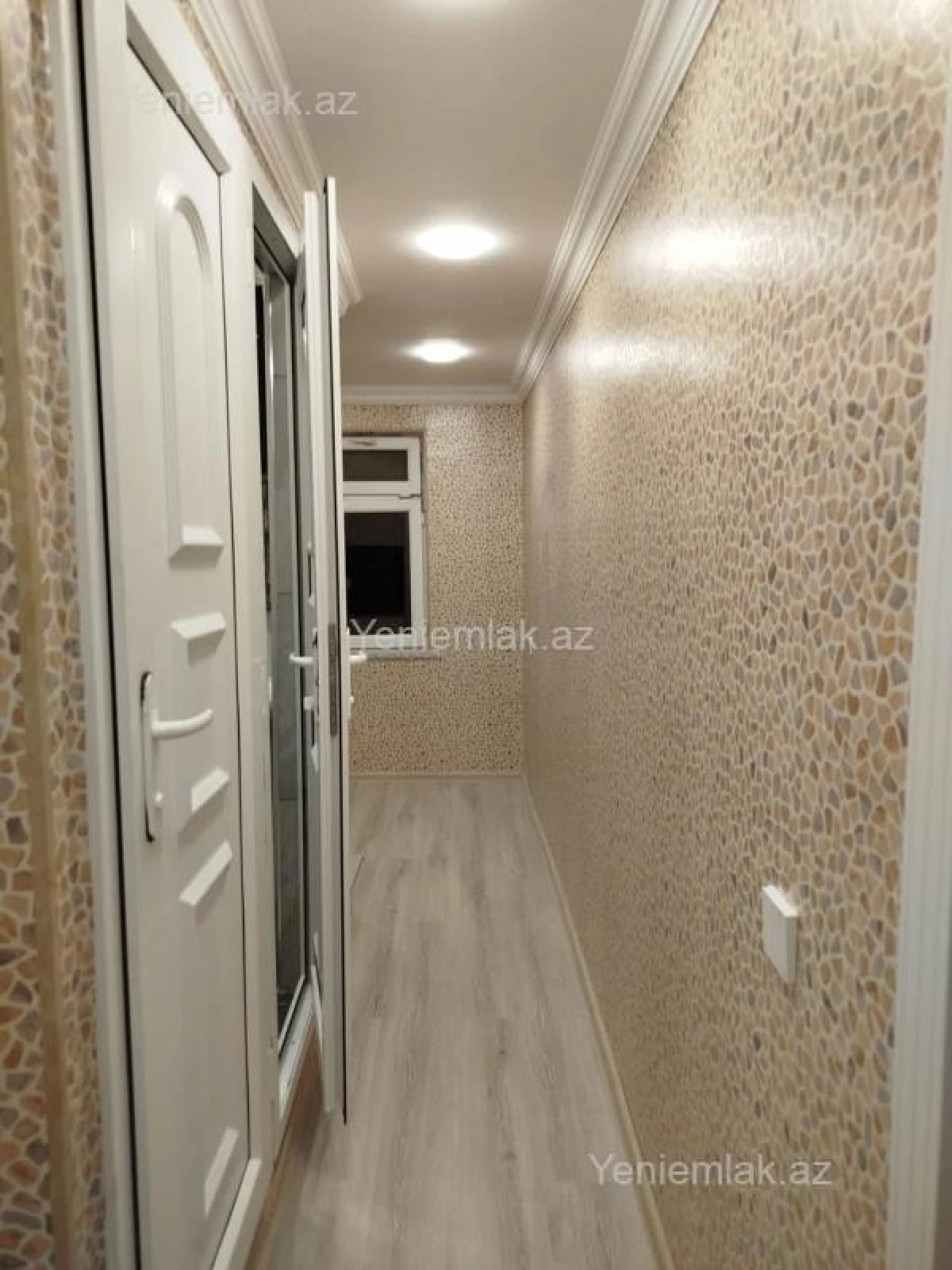 Satılır 3 otaqlı köhnə tikili 76 m²