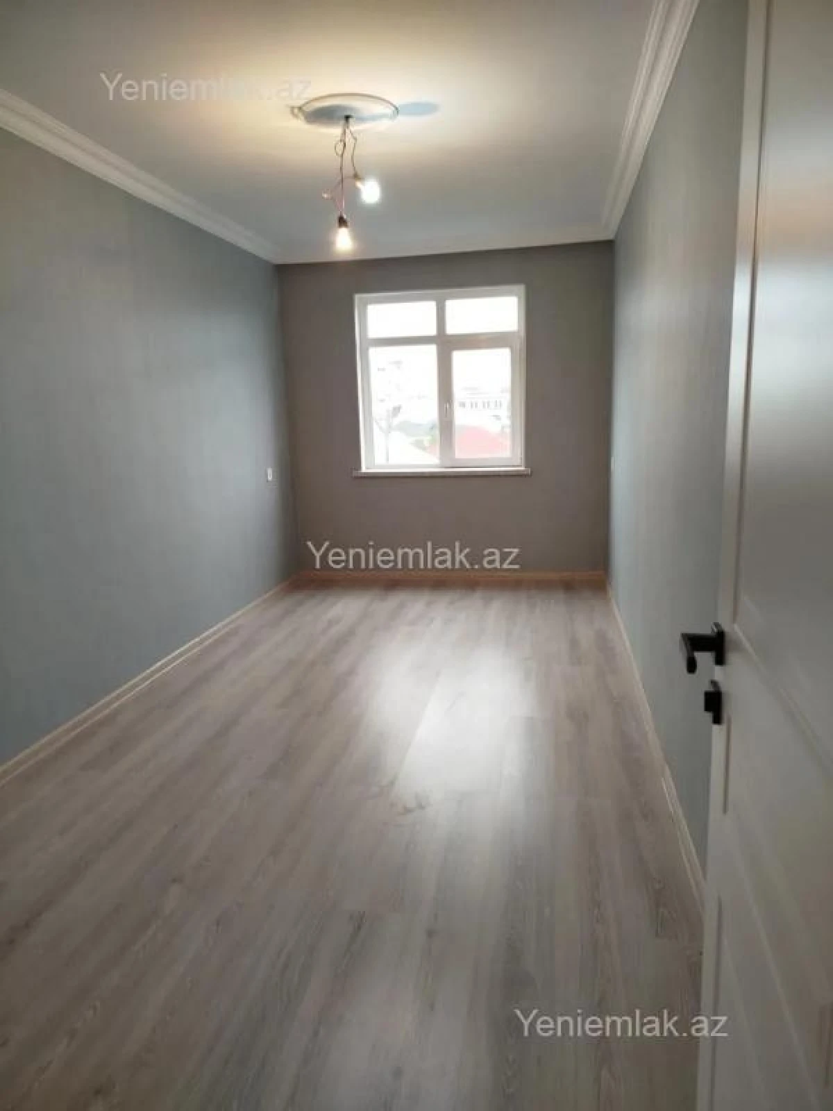 Satılır 3 otaqlı köhnə tikili 76 m²