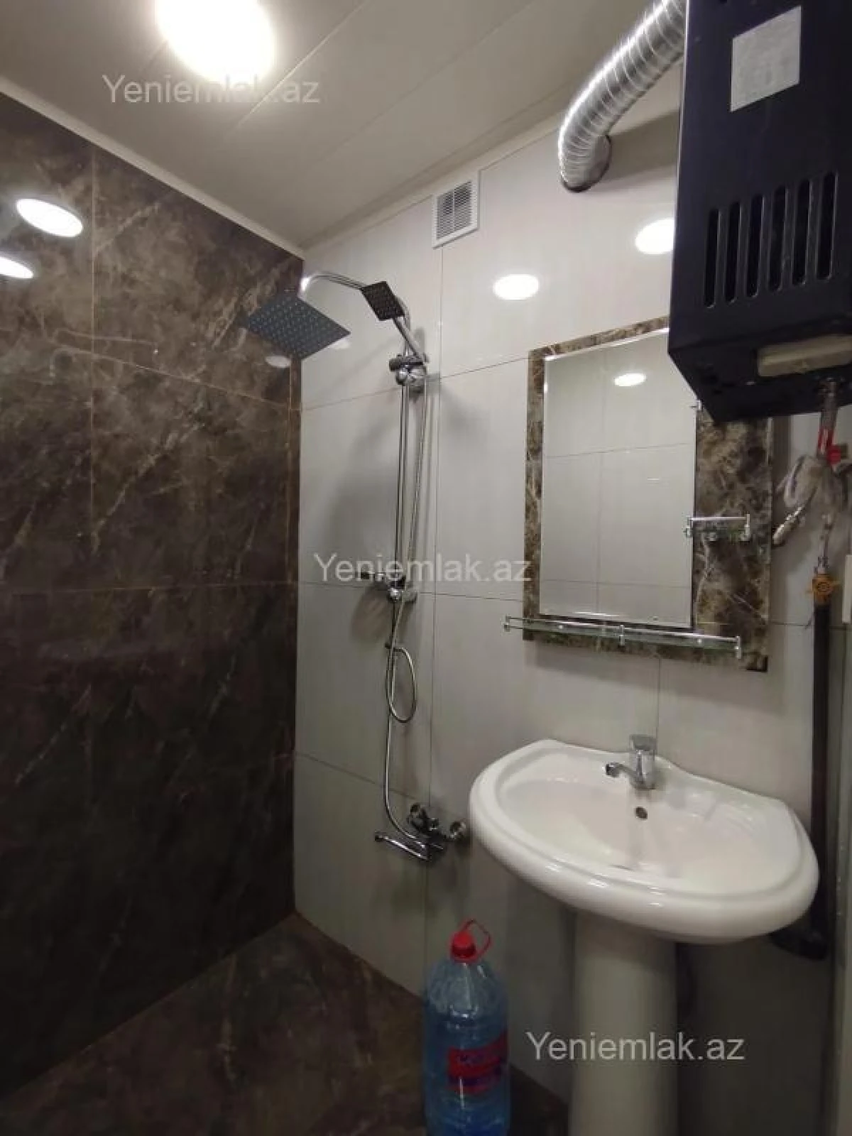 Satılır 3 otaqlı köhnə tikili 76 m²