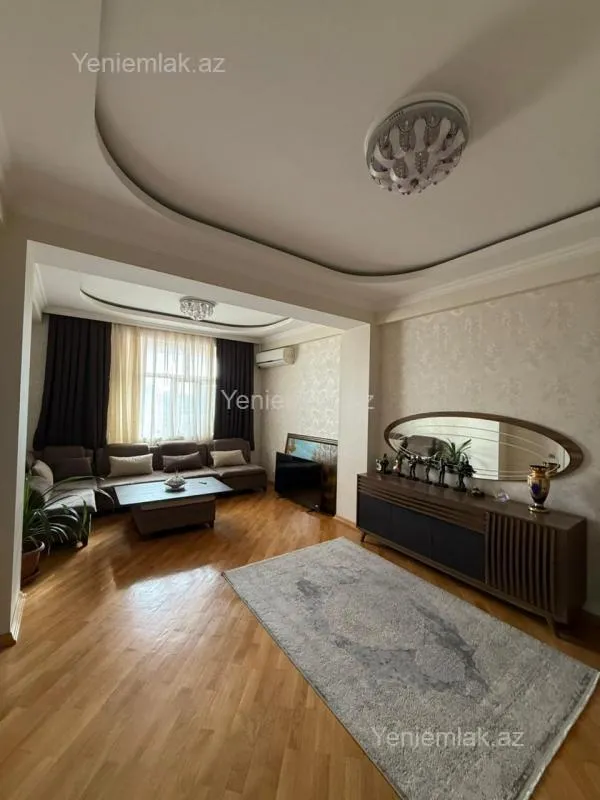 Satılır 3 otaqlı yeni tikili 128 m²