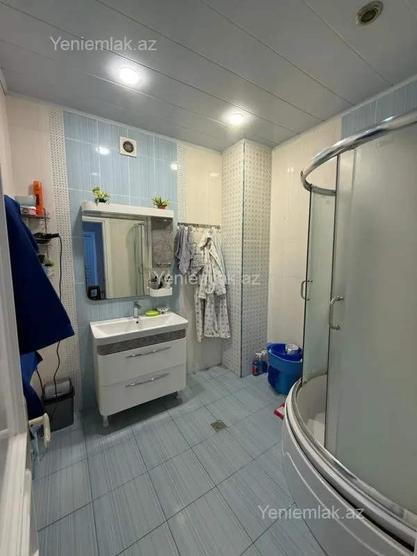 Satılır 3 otaqlı yeni tikili 128 m²