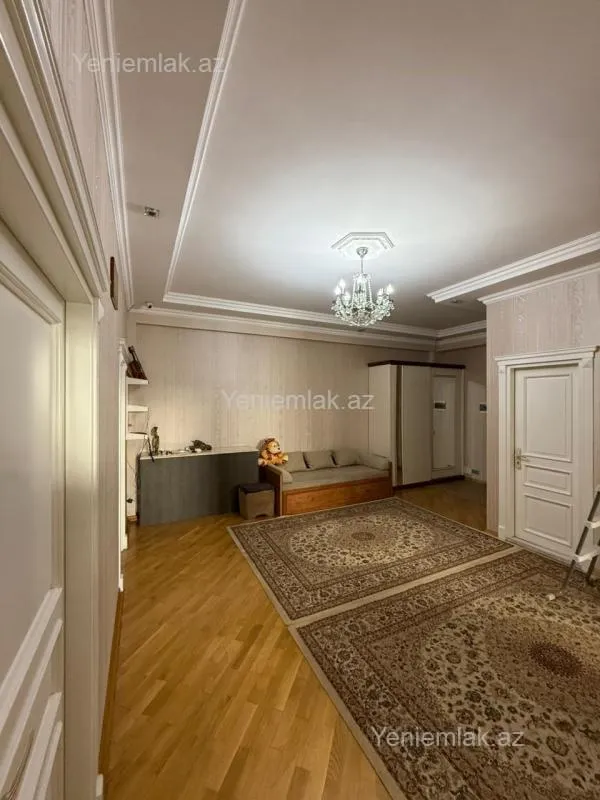 Satılır 3 otaqlı yeni tikili 128 m²