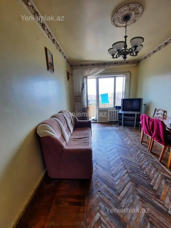 Satılır 3 otaqlı köhnə tikili 80 m²