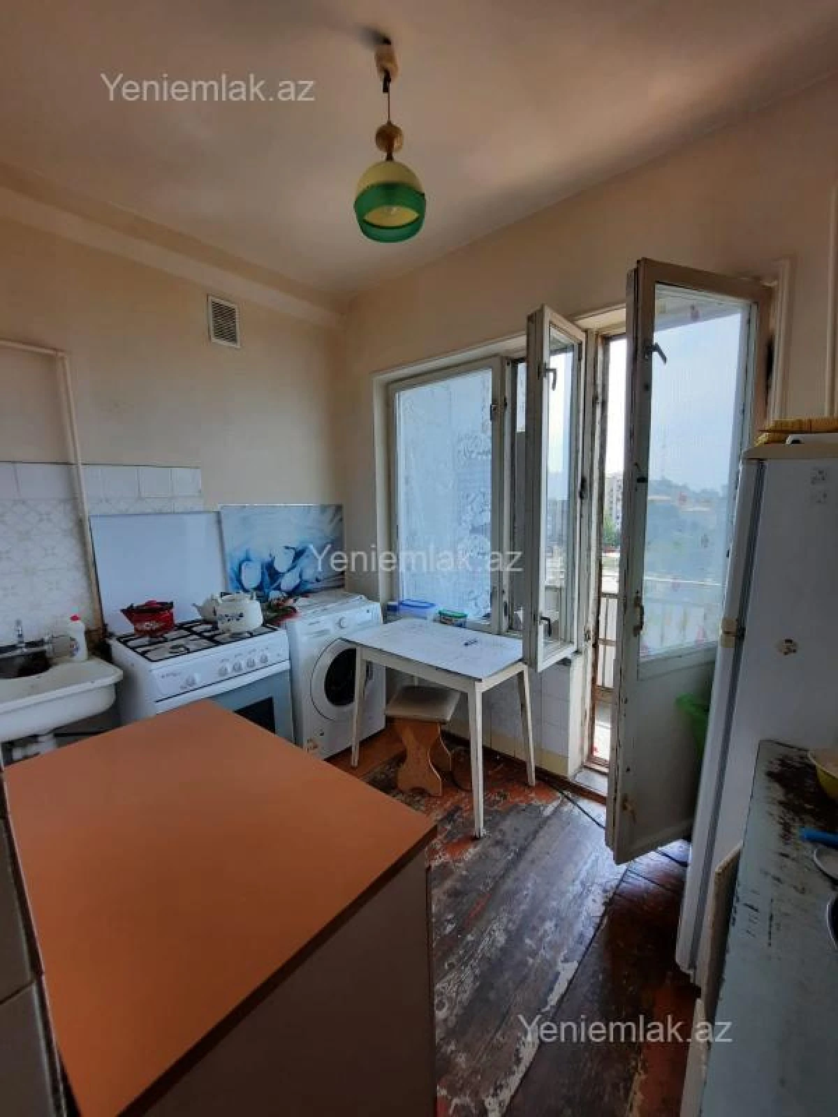 Satılır 3 otaqlı köhnə tikili 80 m²