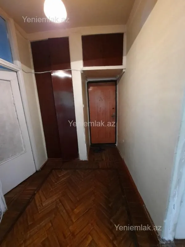 Satılır 3 otaqlı köhnə tikili 80 m²