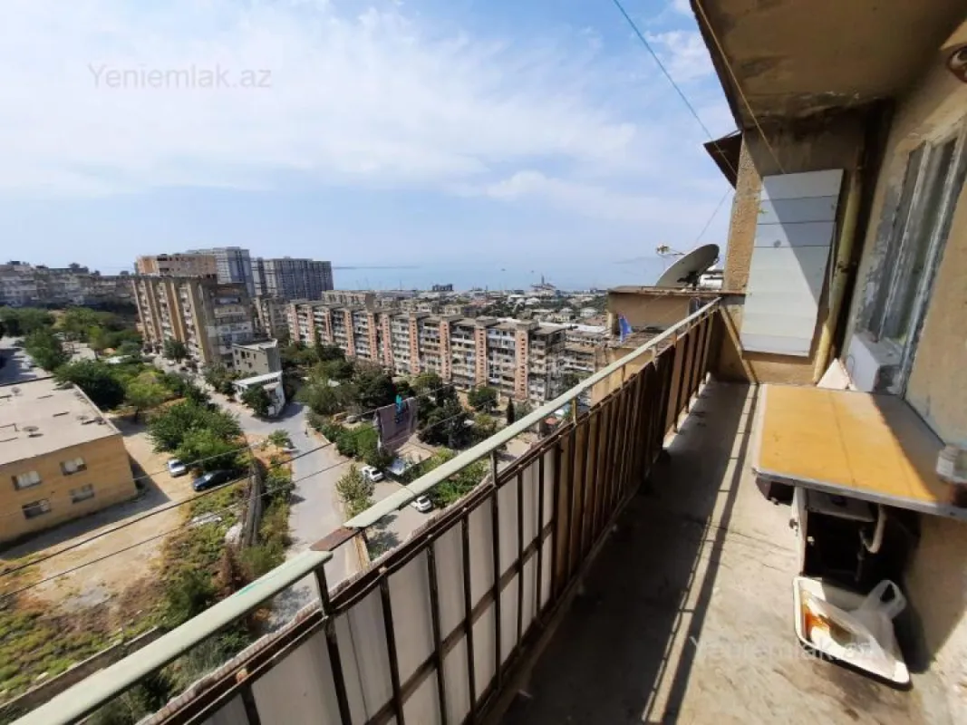 Satılır 3 otaqlı köhnə tikili 80 m²