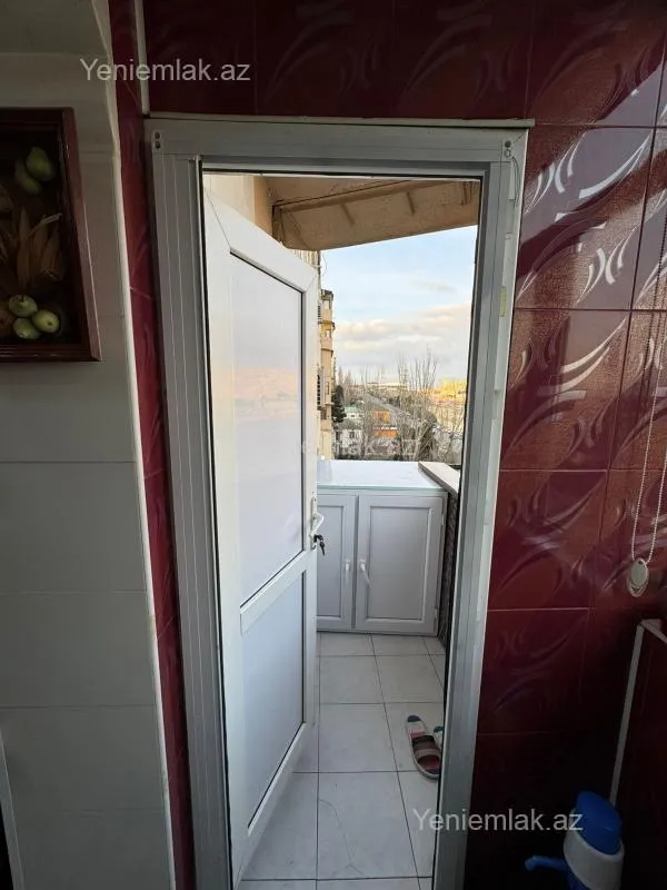 Satılır 2 otaqlı köhnə tikili 60 m²