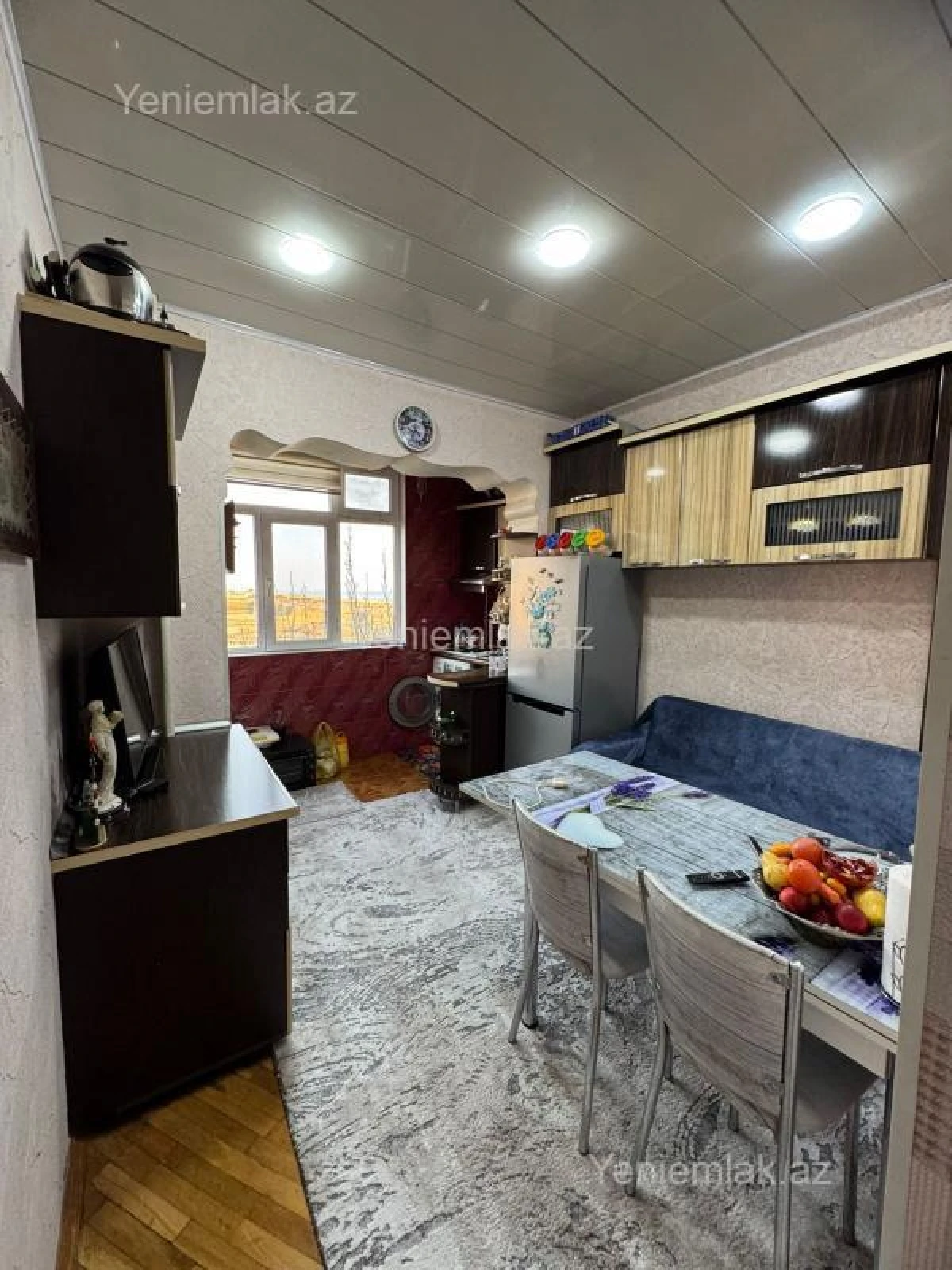 Satılır 2 otaqlı köhnə tikili 60 m²