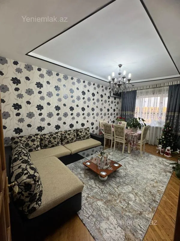 Satılır 2 otaqlı köhnə tikili 60 m²