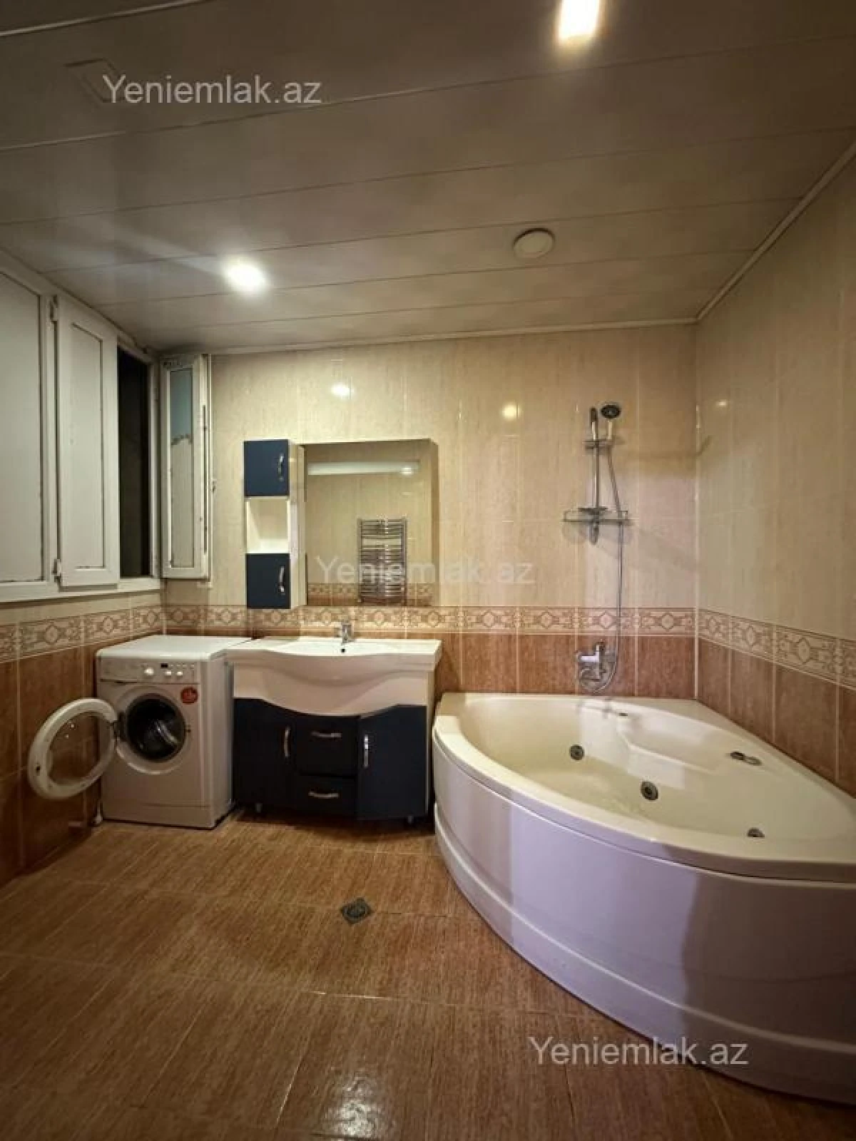 Satılır 3 otaqlı yeni tikili 120 m²