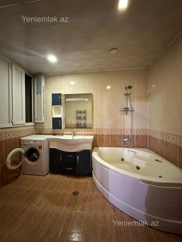 Satılır 3 otaqlı yeni tikili 120 m²