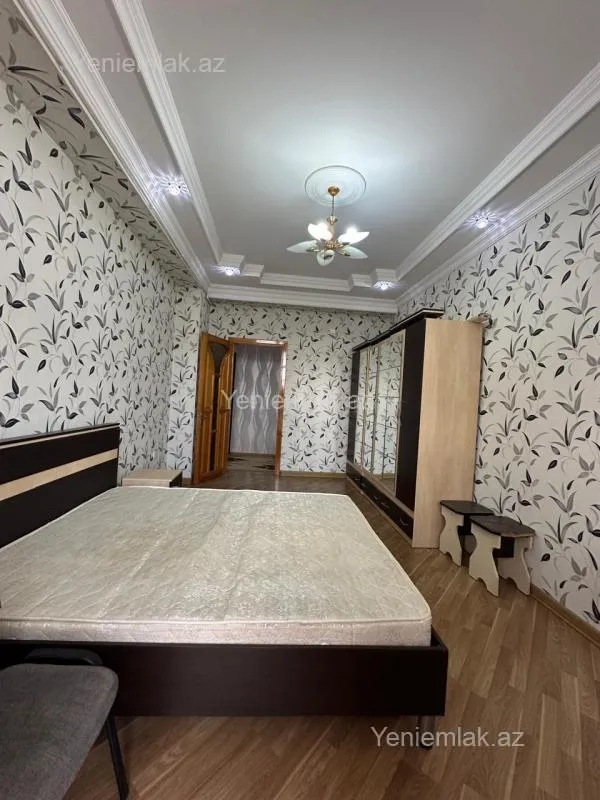 Satılır 3 otaqlı yeni tikili 120 m²